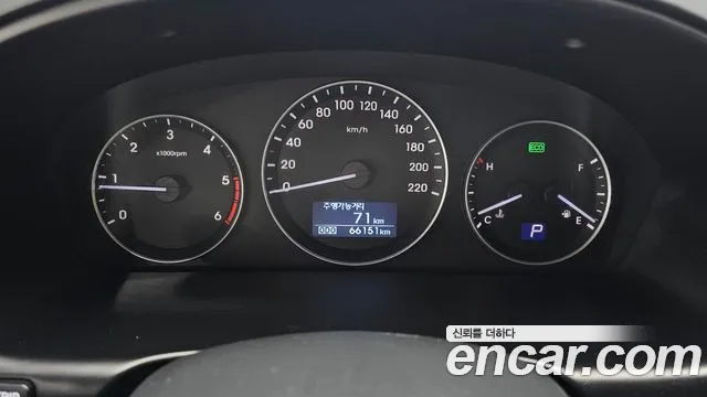 Hyundai Starex 2017 thumb 8
