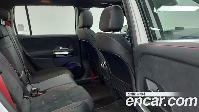 Mercedes-Benz GLB 2025 thumb 10