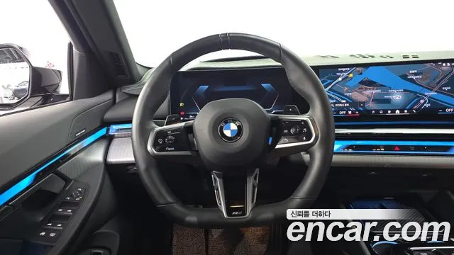 BMW 5-Series 2024 thumb 12