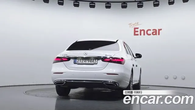 Mercedes-Benz E-Класс 2022 thumb 4