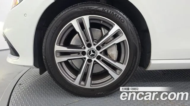 Mercedes-Benz E-Класс 2022 thumb 5