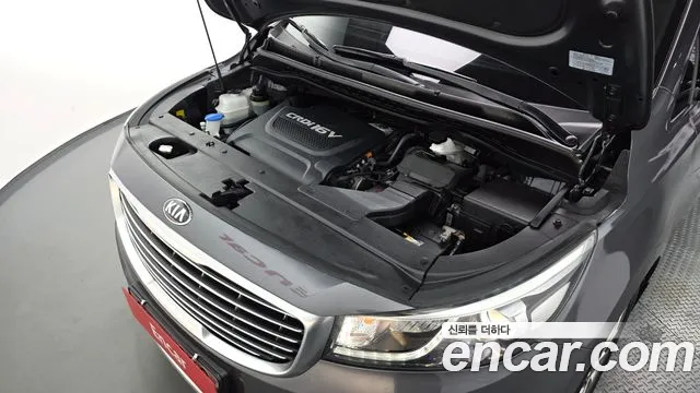 Kia Carnival 2017 thumb 6