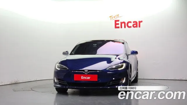 Tesla Model S 2017 thumb 2