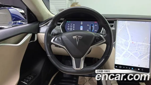 Tesla Model S 2017 thumb 12