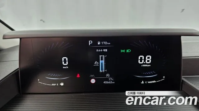Hyundai Staria 2024 thumb 8