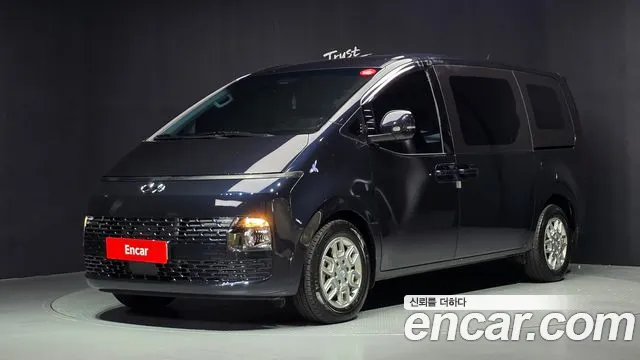 Hyundai Staria 2024 thumb 11
