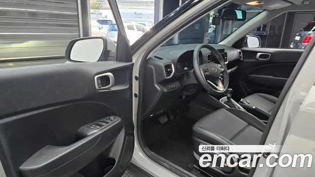 Hyundai Venue 2023 thumb 10