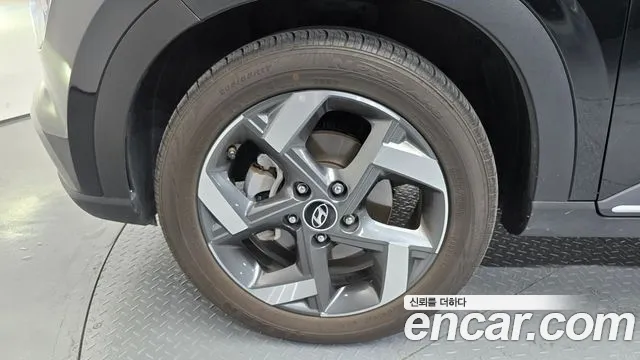 Hyundai Venue 2023 thumb 5
