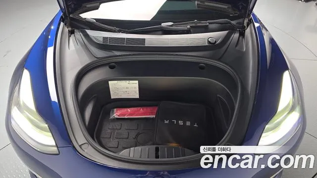 Tesla Model 3 2022 thumb 5