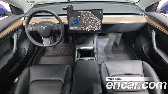 Tesla Model 3 2022 thumb 6