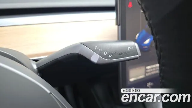 Tesla Model 3 2022 thumb 8