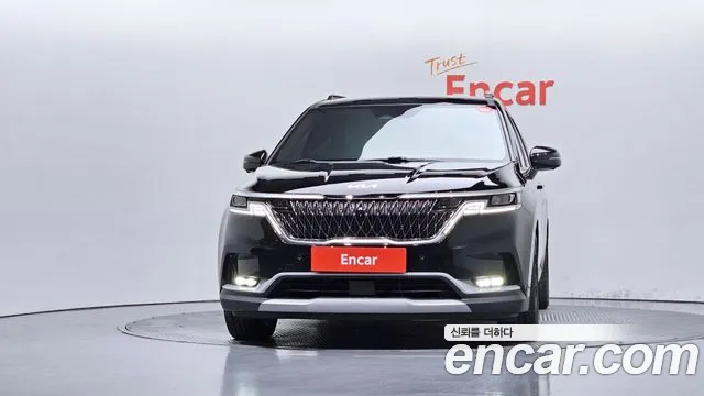 Kia Carnival 2021 thumb 3