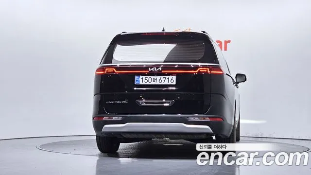 Kia Carnival 2021 thumb 4