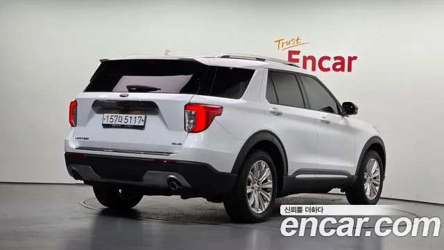 Ford Explorer 2020 thumb 2