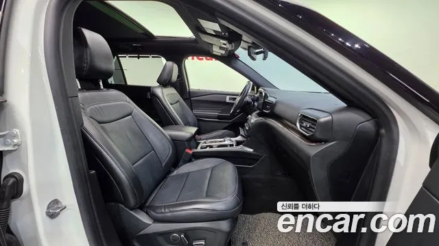 Ford Explorer 2020 thumb 10