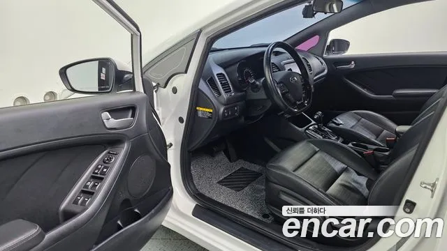 Kia K3 2017 thumb 11