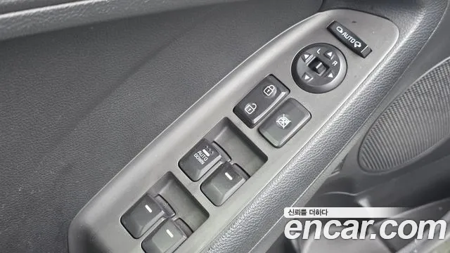 Kia K3 2017 thumb 12