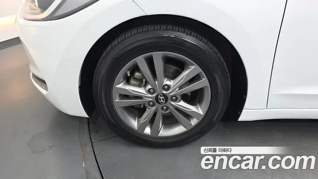 Hyundai Avante 2016 thumb 5