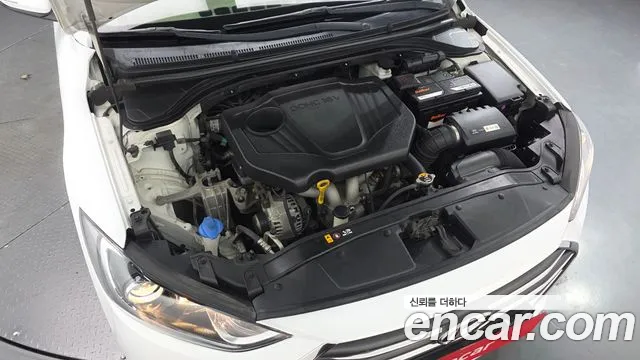 Hyundai Avante 2016 thumb 6