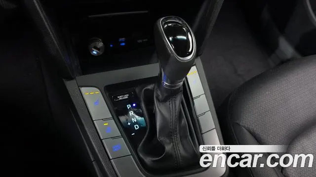 Hyundai Avante 2016 thumb 9