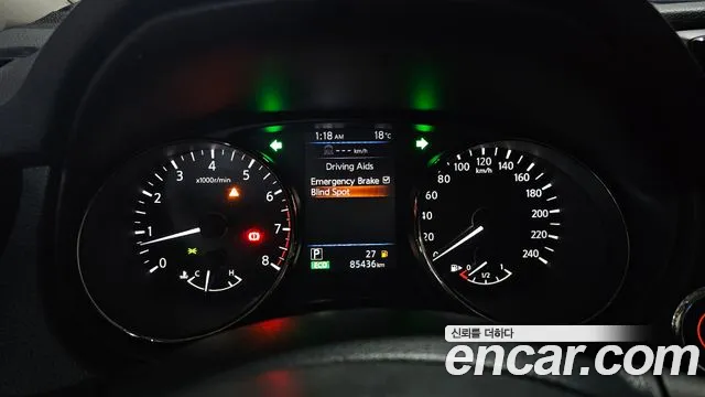 Nissan X-Trail 2018 thumb 8