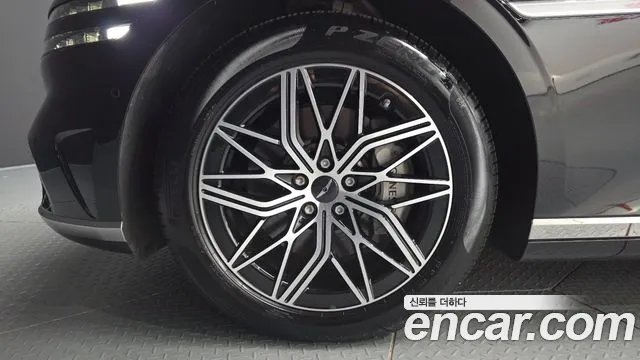 Genesis G90 2024 thumb 5