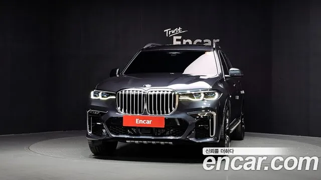 BMW X7 2022 thumb 3