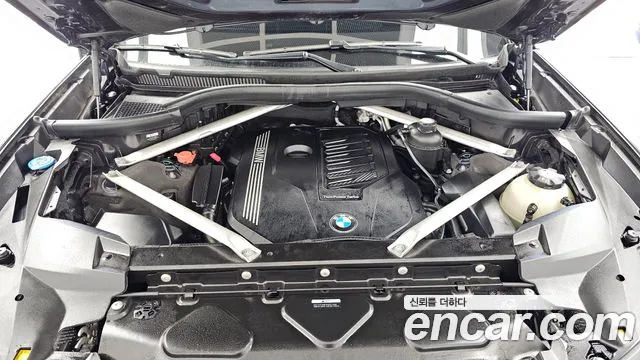 BMW X7 2022 thumb 6