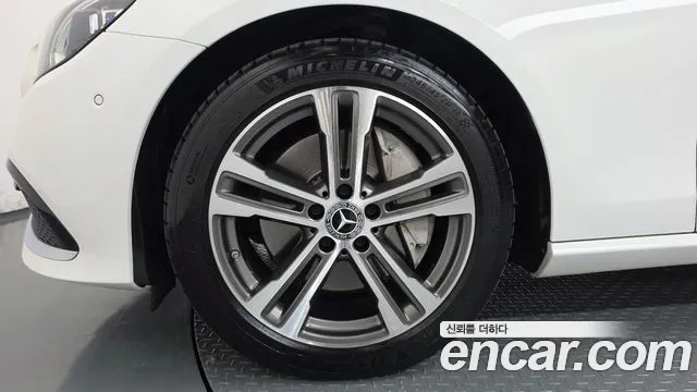 Mercedes-Benz E-Класс 2021 thumb 5