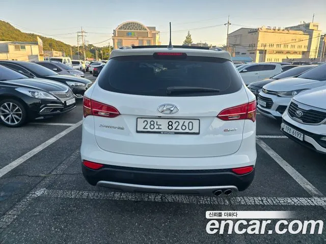 Hyundai Santa Fe 2013 thumb 4