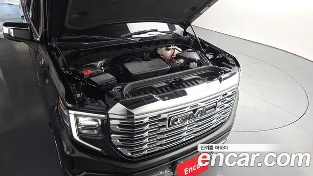 GMC Sierra 2025 thumb 6