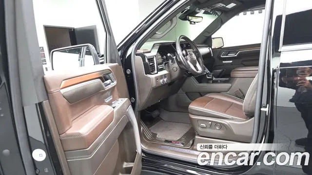 GMC Sierra 2025 thumb 10
