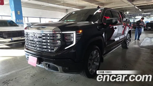 GMC Sierra 2025 thumb 12