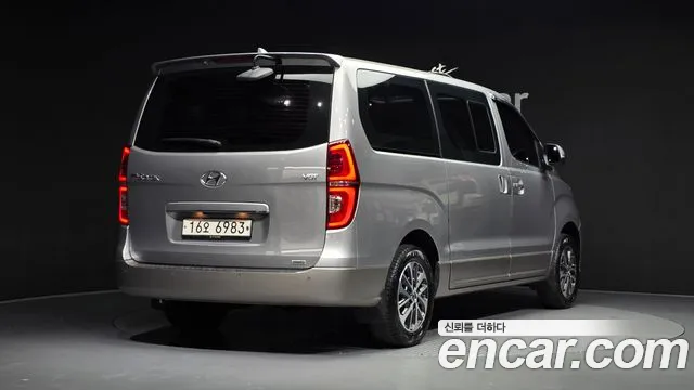 Hyundai Starex 2019 thumb 2
