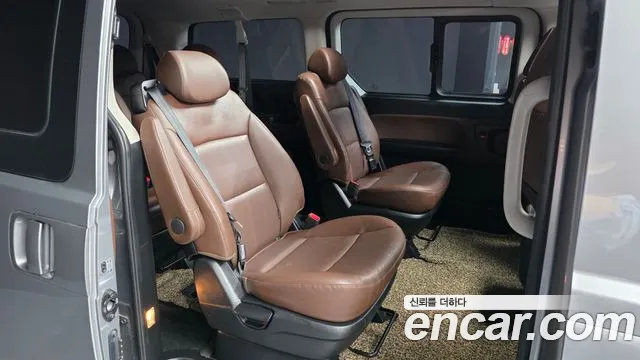 Hyundai Starex 2019 thumb 12