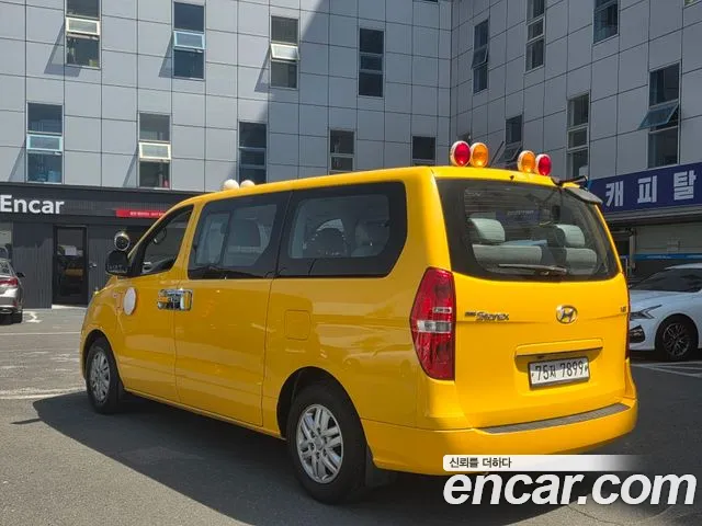 Hyundai Starex 2016 thumb 5