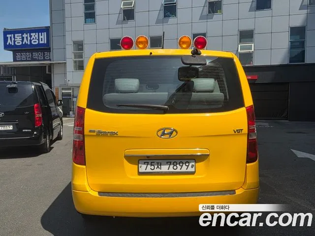 Hyundai Starex 2016 thumb 6