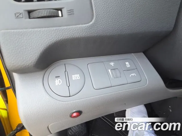Hyundai Starex 2016 thumb 9
