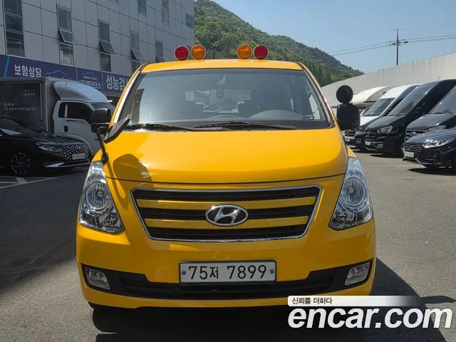 Hyundai Starex 2016 thumb 11