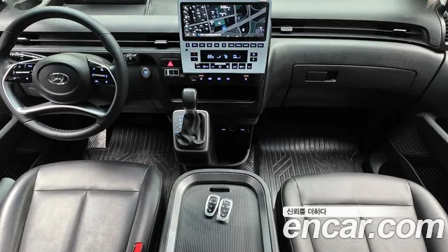 Hyundai Staria 2023 thumb 7