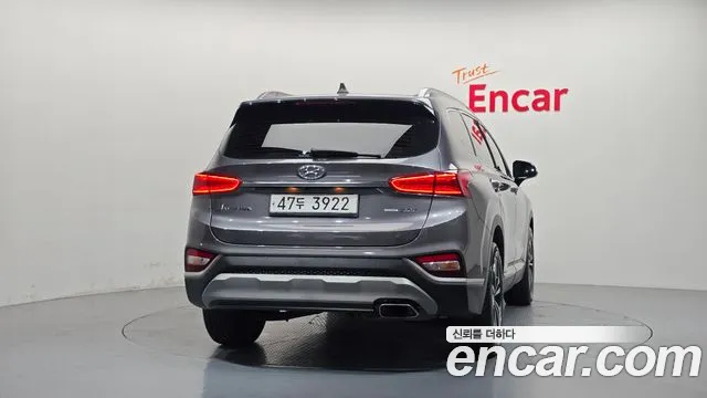 Hyundai Santa Fe 2019 thumb 4