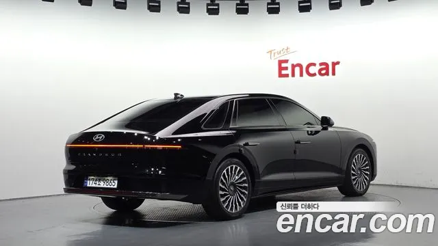 Hyundai Grandeur 2023 thumb 2