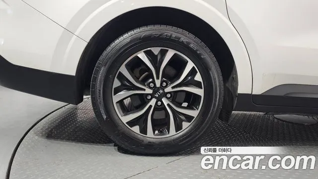 Kia Carnival 2020 thumb 5