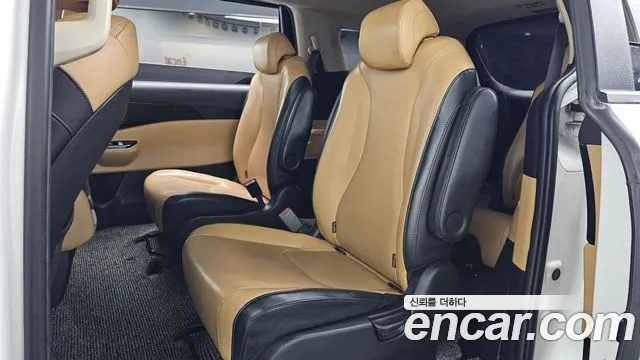 Kia Carnival 2020 thumb 11