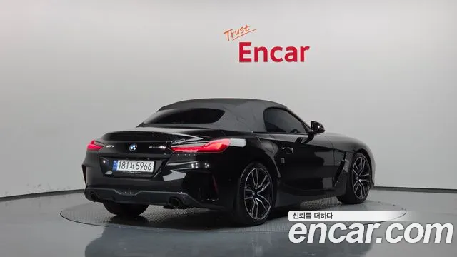 BMW Z4 2024 thumb 2