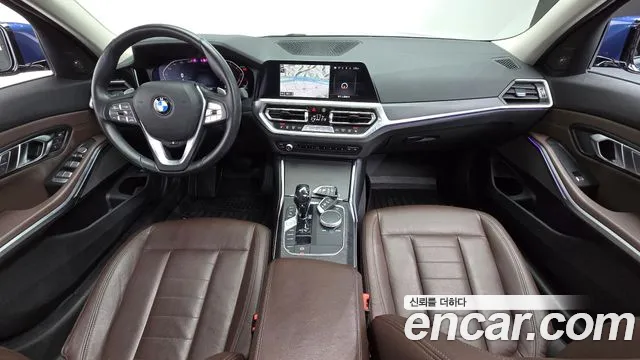 BMW 3-Series 2021 thumb 7