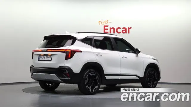 Kia Seltos 2023 thumb 2