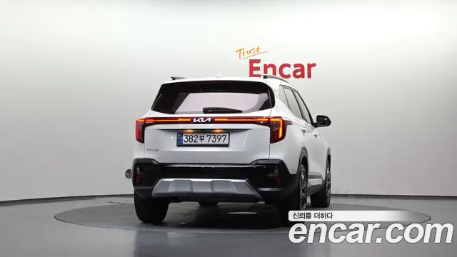 Kia Seltos 2023 thumb 4