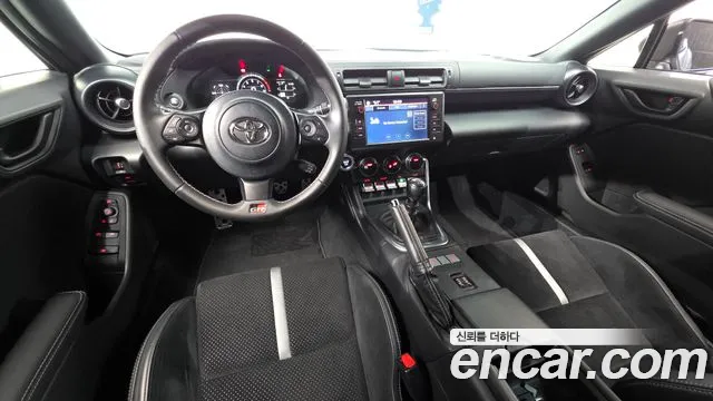 Toyota GT86 2024 thumb 6
