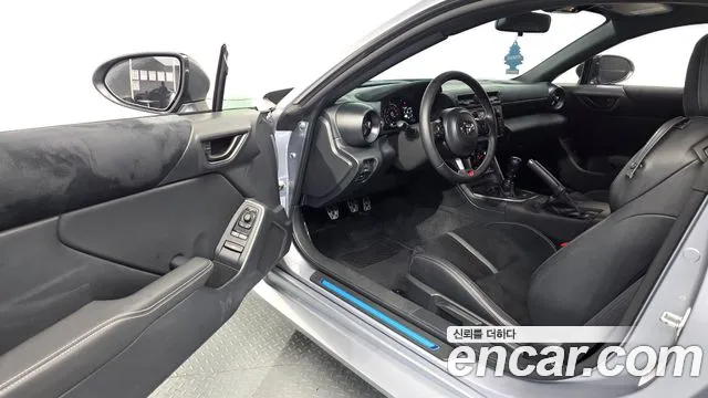 Toyota GT86 2024 thumb 9